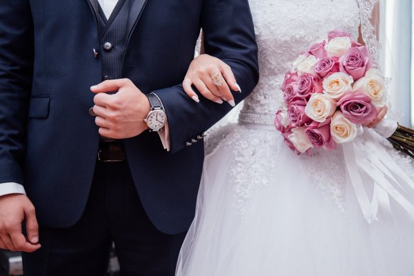Od soboty śluby cywilne w większym gronie