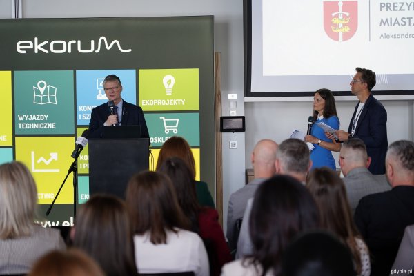 W Gdyni trwa 10. Ogólnopolska konferencja PSZOK