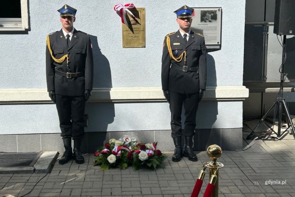 Bohater płk. Leon Korzewnikjanc upamiętniony