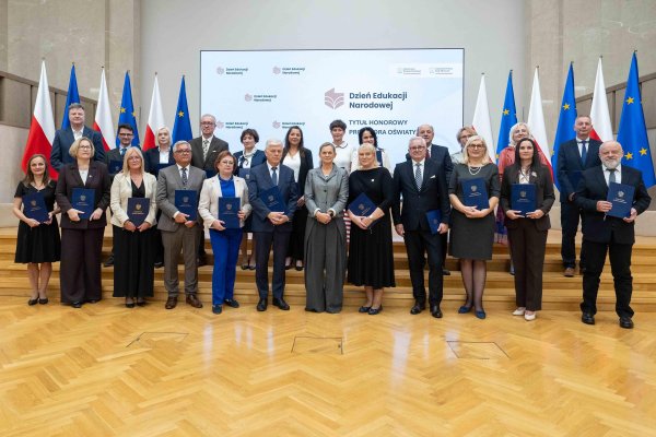 Nauczycielka gdyńskiej „Trójki” z tytułem Profesora Oświaty