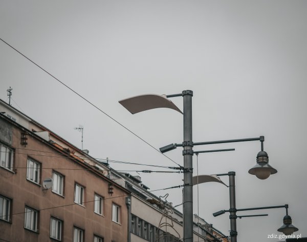 Jaśniej i oszczędniej na ul. Świętojańskiej 