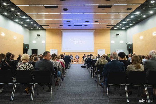 Wspólnymi siłami, czyli: w metropolii