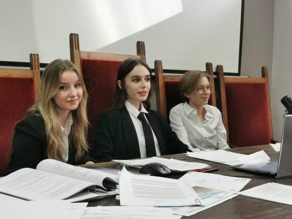 Uczniowie z „Dwójki” reprezentują Polskę na zawodach w Hadze