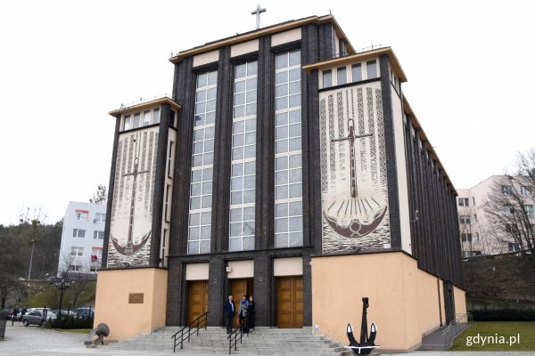 Kościół na Oksywiu otrzymał błękitną tarczę