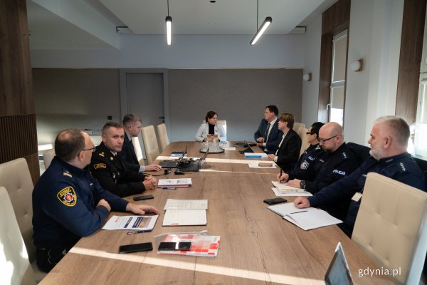 Bezpieczeństwo w Gdyni – służby podsumowały działania w 2025 roku