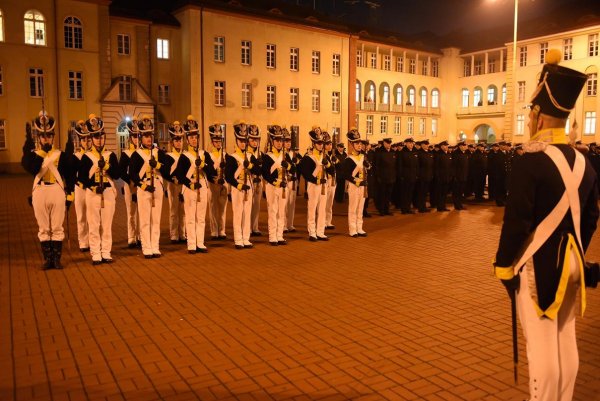  Podchorążowie przejęli władzę 