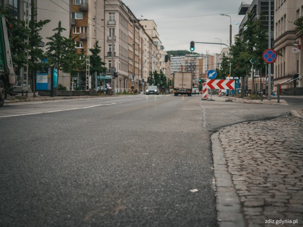 Weekendowe roboty drogowe na ul. 10 Lutego wykonane!