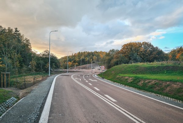 Rozbudowa ul. Chwarznieńskiej w Chwarznie Wiczlinie – nowa organizacja ruchu