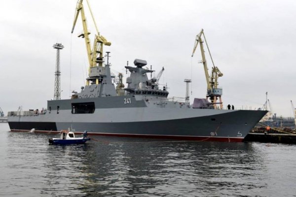 ORP „Ślązak” szykuje się do prób morskich