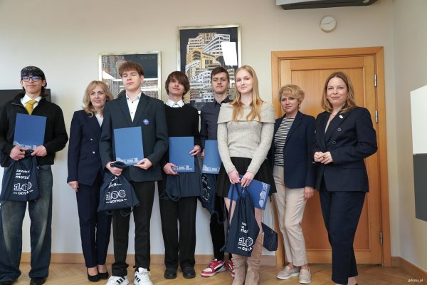 Gdyńska młodzież w finale Konkursu Wiedzy o Samorządzie Terytorialnym
