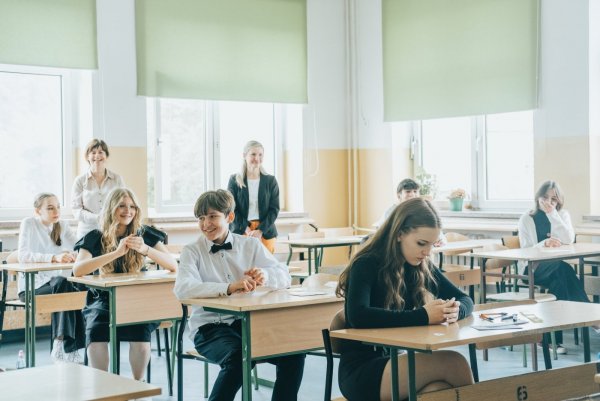 Ósmoklasiści z Gdyni na starcie. Sprawdź, co warto wiedzieć
