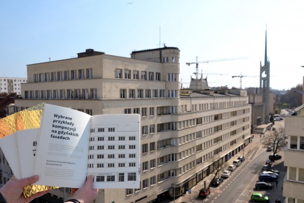 Gdynia wydała poradnik, jak dobrze zaprojektować szyld 