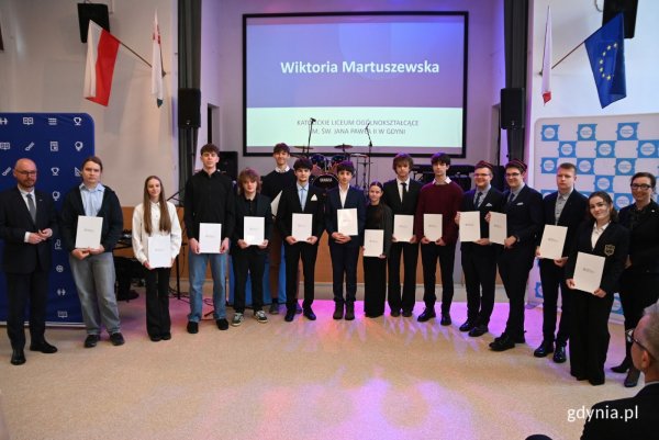 Najzdolniejsi z Pomorza. Uczennice i uczniowie wyróżnieni stypendiami ministry edukacji