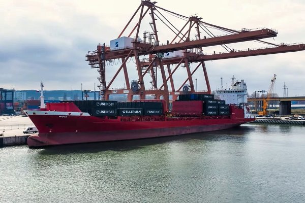 Port Gdynia - europejskie centrum logistyczne. Nowe połączenie z Wielką Brytanią