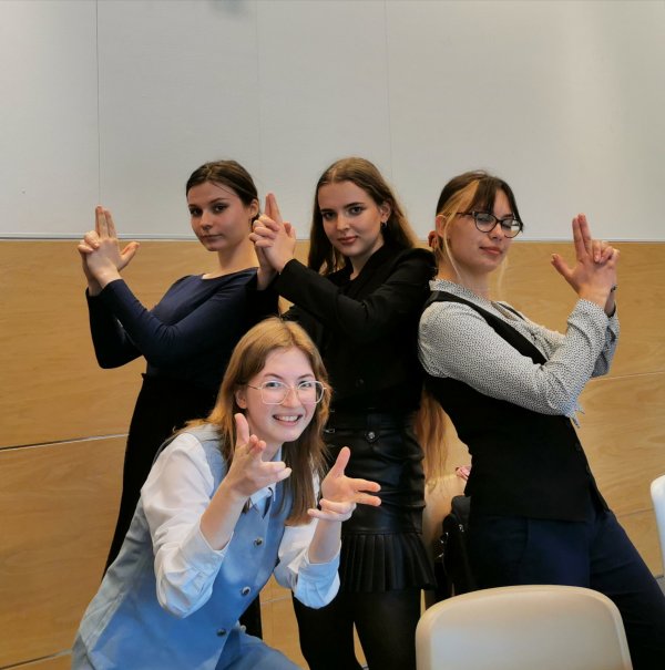 Gdyńscy licealiści na Moot Court Europe 2021
