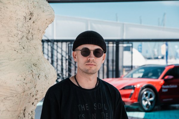 Zulu Kuki i porsche na plaży #wGdyni. Projektant nowej generacji 