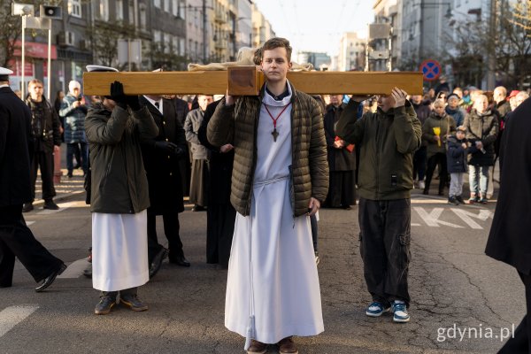 Gdyńska Droga Krzyżowa przeszła ulicami miasta