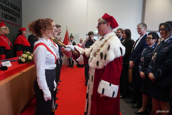 WSAiB w Gdyni zainaugurowała nowy rok akademicki