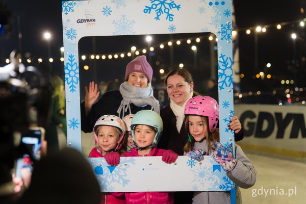 Zima w Gdyni wystartowała. Lodowisko otwarte