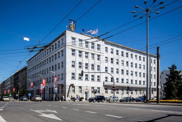 Jak pracuje urząd w okresie świątecznym?