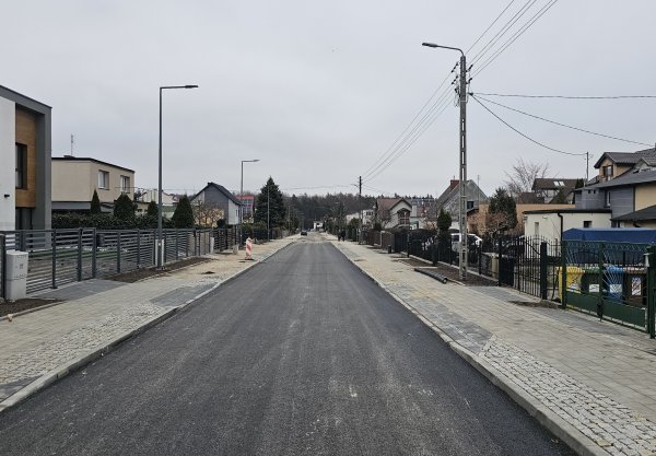 Rozbudowa ulic Okrężnej i Prostokątnej na Chwarznie – Wiczlinie na ostatniej prostej 