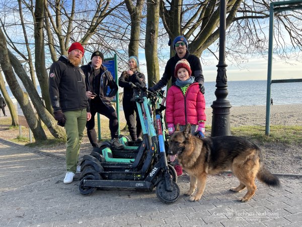 Hulajnogi, łańcuszki i monety pod orłowskim molo!