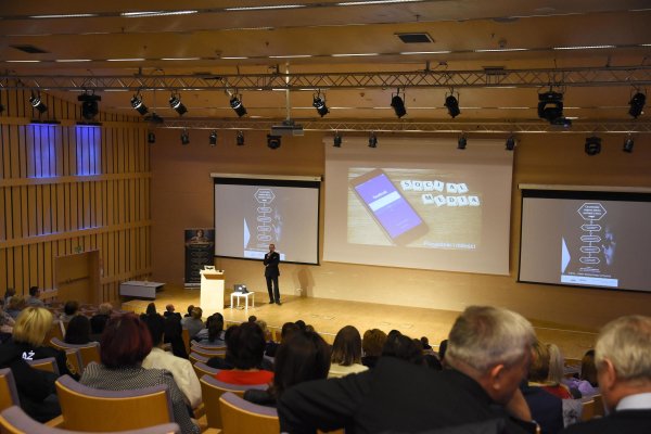 Gdynia w czołówce miast walczących z cyberprzemocą