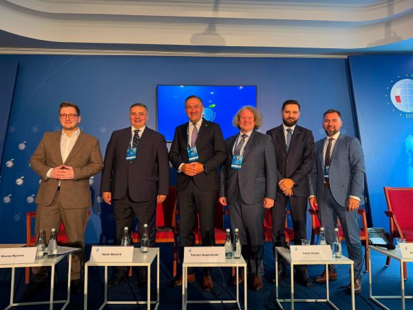 O przyszłości edukacji i polskich portów. Trwa XXXV Forum Ekonomiczne w Karpaczu