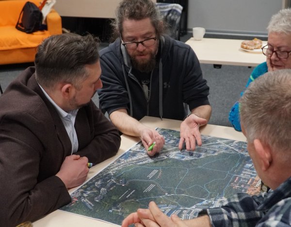 Mieszkańcy współtworzą przyszłość Parku Leśnego na Oksywiu. Za nami kolejne spotkanie konsultacyjne