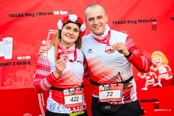 Medale Gdyńskiego Biegu Niepodległości z Decathlon