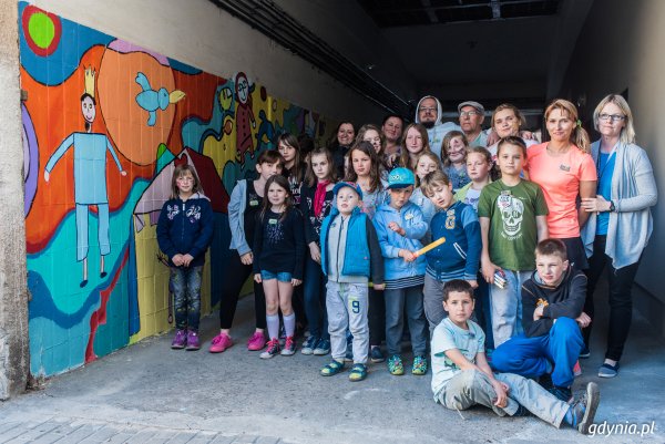 Mural z dziecięcych marzeń