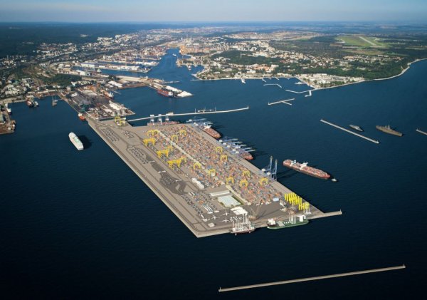  2,5 km falochronów osłonowych dla Portu Zewnętrznego w Gdyni 