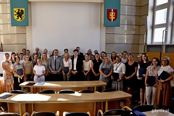 Gdynia bogatsza o 45 nauczycieli mianowanych