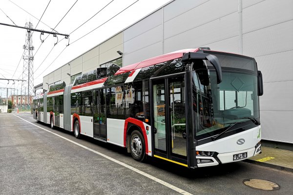 W Gdyni testują najdłuższy trolejbus w Europie