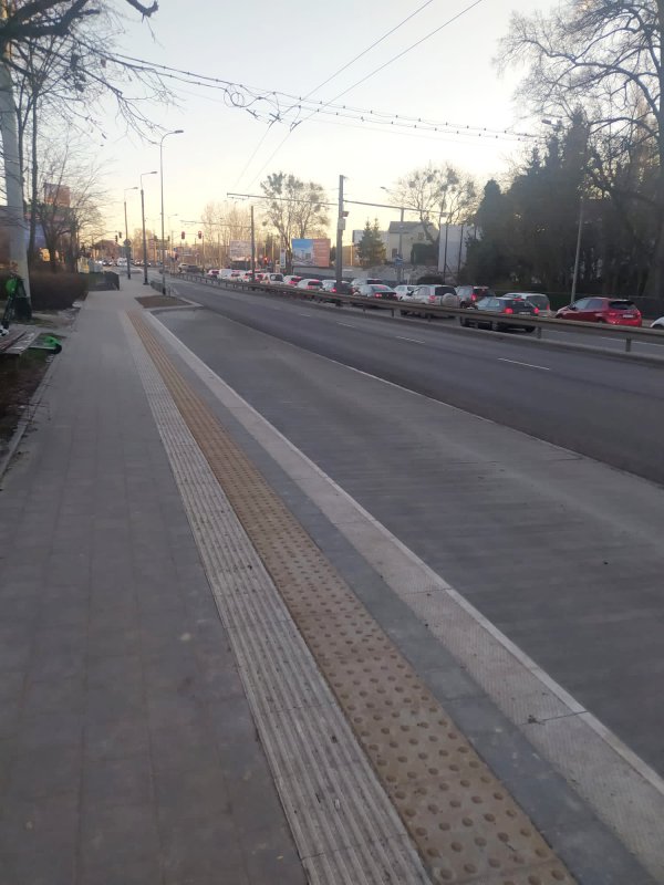 Kolejna zatoka autobusowa zmodernizowana!