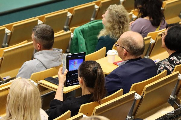 Nauczyciele mogą składać wnioski o bon na laptop