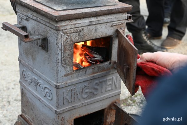 Naucz się palić w piecu. Nie szkodź innym i zaoszczędź