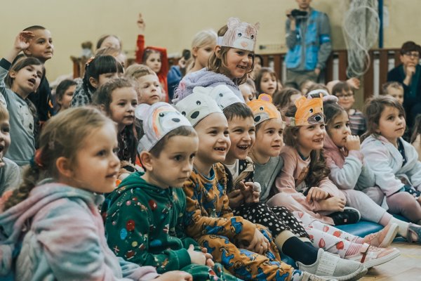 Tysiące dzieci na lekcji z tolerancji