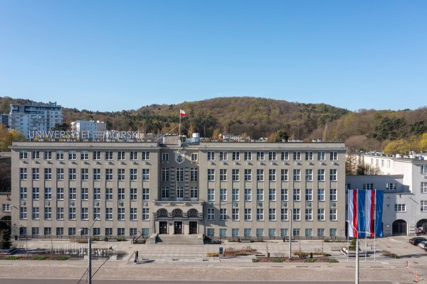 Z miłości do zabytków. Odwiedź modernistyczny kampus Uniwersytetu Morskiego