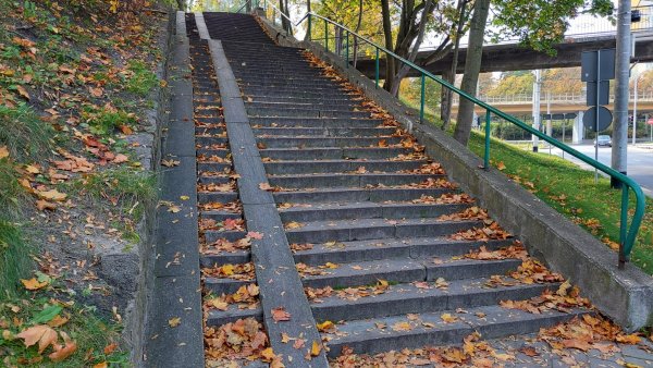 Rozpoczynamy remont schodów przy ul. Podjazd