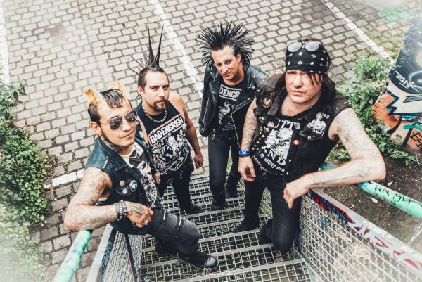 Hardcore punk królem „Ucha”