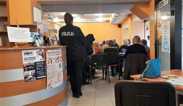 Policjanci spotkali się z seniorami