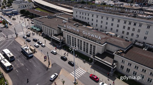 Modernizm okiem mewy: Dworzec PKP Gdynia Główna
