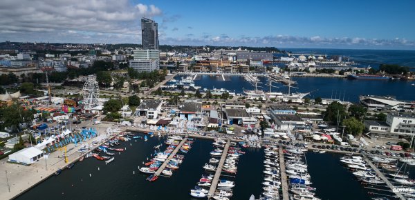 Wodna stacja paliw w gdyńskiej marinie już działa 