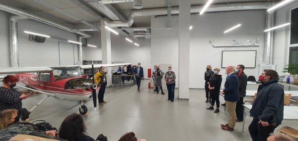 Radni odkrywali tajemnice szkół