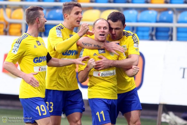 Arka zaczyna grę o wszystko