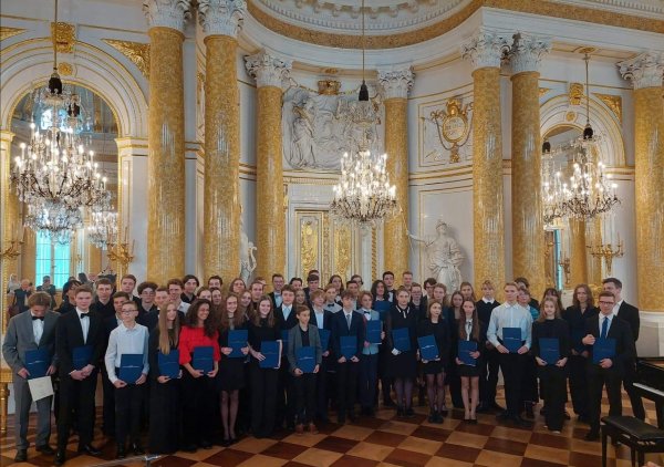 Uzdolnione gdynianki na Zamku Królewskim w Warszawie