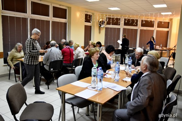 Seniorzy we Współdzielni dzielą się czasem i umiejętnościami