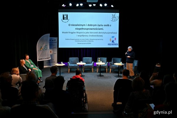 O niezależnym życiu osób z niepełnosprawnościami w Gdyni