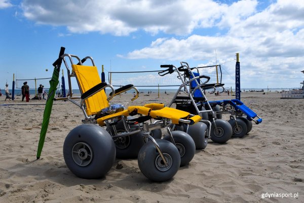 Dostęp do plaży bez barier dzięki nowemu sprzętowi